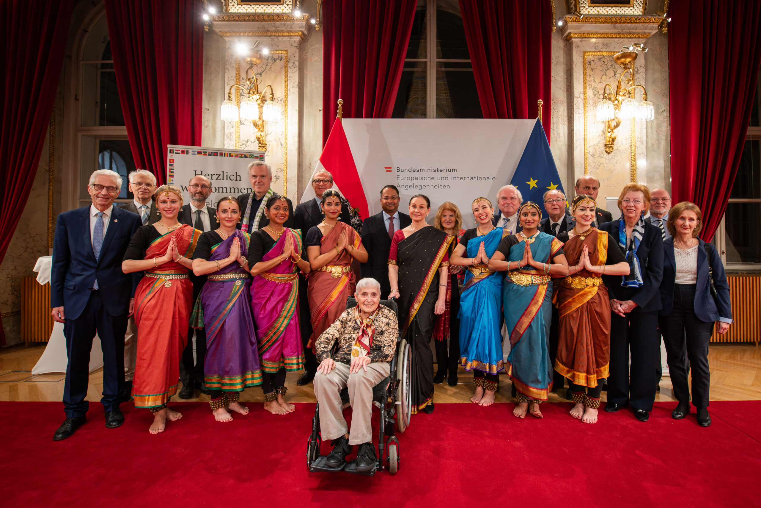 -sterreichisch-Indische-Gesellschaft-mit-PaN-Preis-BMEIA-2024-geehrt