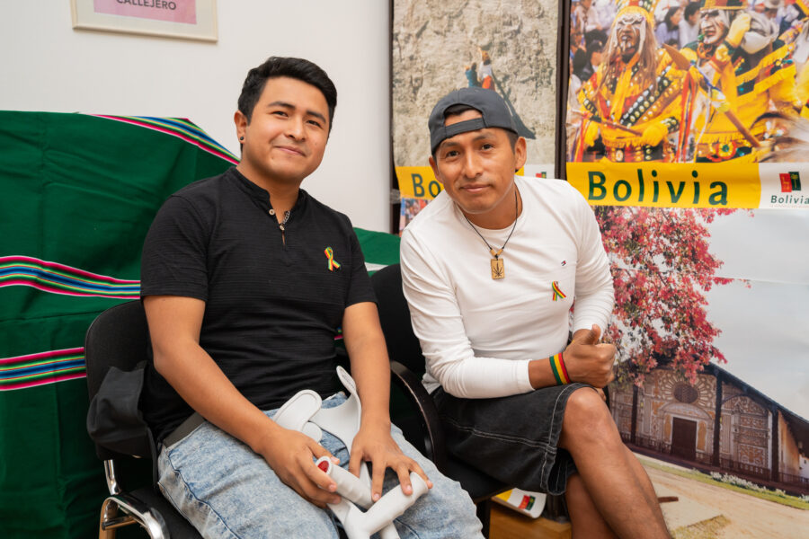 Bolivia: Bicentennial Celebration - society.at