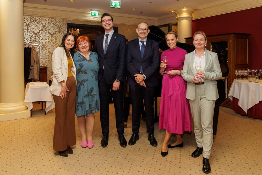 Exklusiver-Afterwork-Cocktail-im-Eurostars-Grand-Hotel-Wien