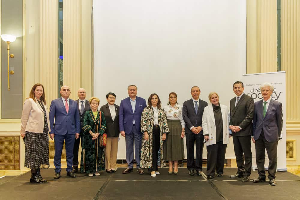 Diplomatic-SOCIETY-Traditional-Nowruz-Festival-delights-international-guests